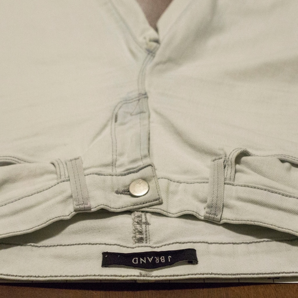 J Brand | Super Skinny | Frostbite | Size 26